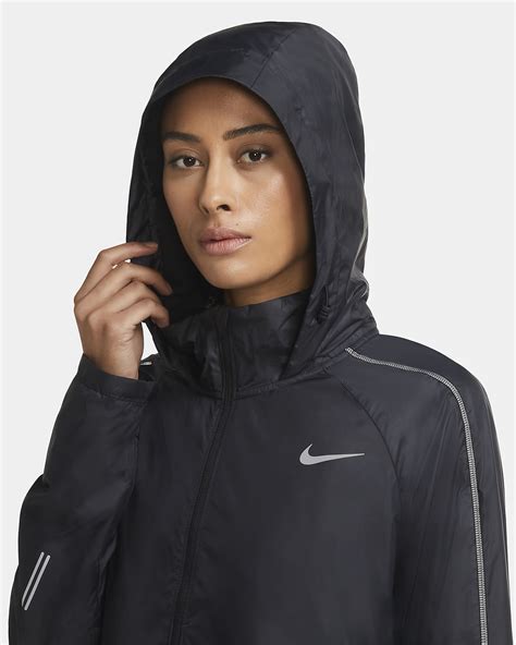 nike running jacket women's.